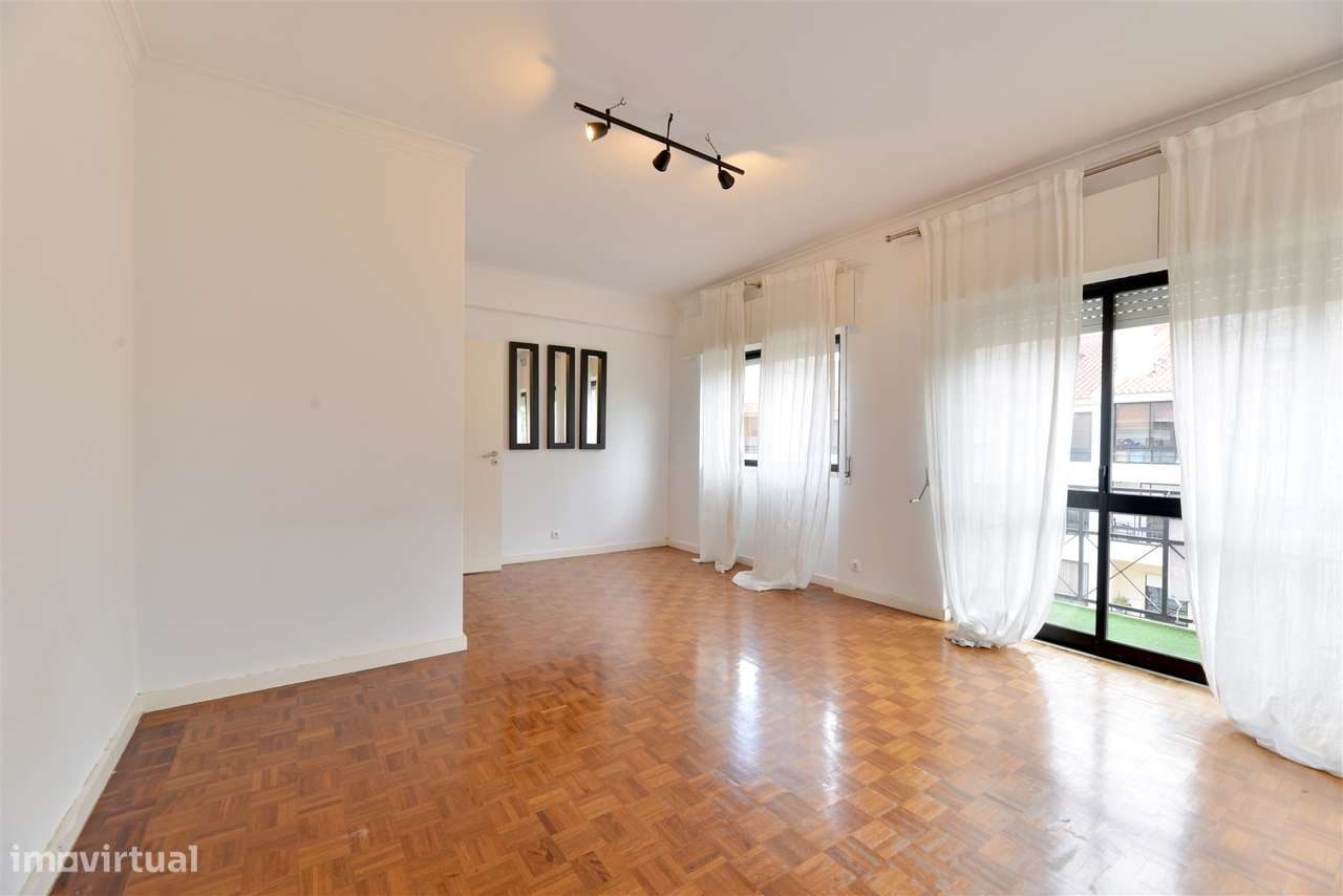 Apartamento T1 +1 para arrendar na Quinta Do Barão - Grande imagem: 3/30