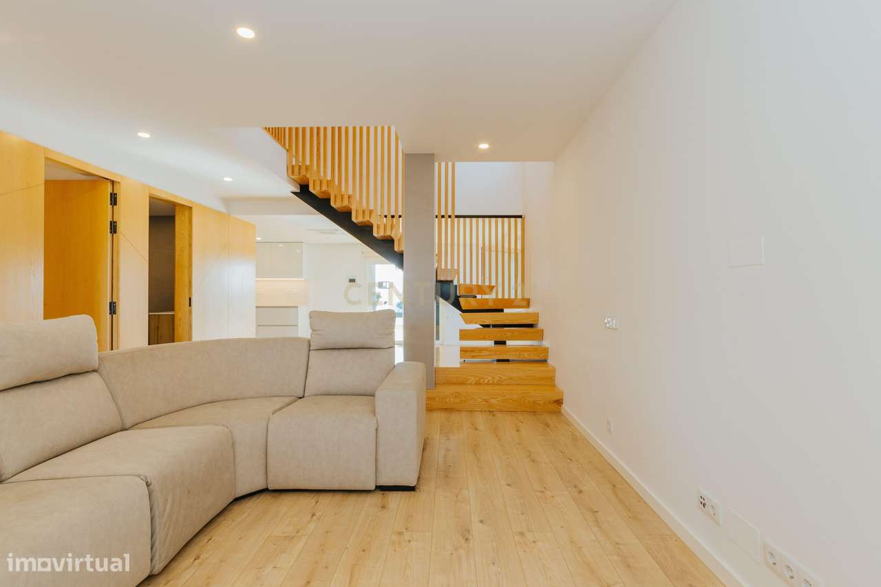 Luxuosa Moradia T3 em Alcochete - Grande imagem: 4/38