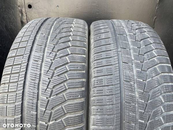 25545R20 Hankook Winter I-Cept Evo 2 SUV 6,8mm - 1