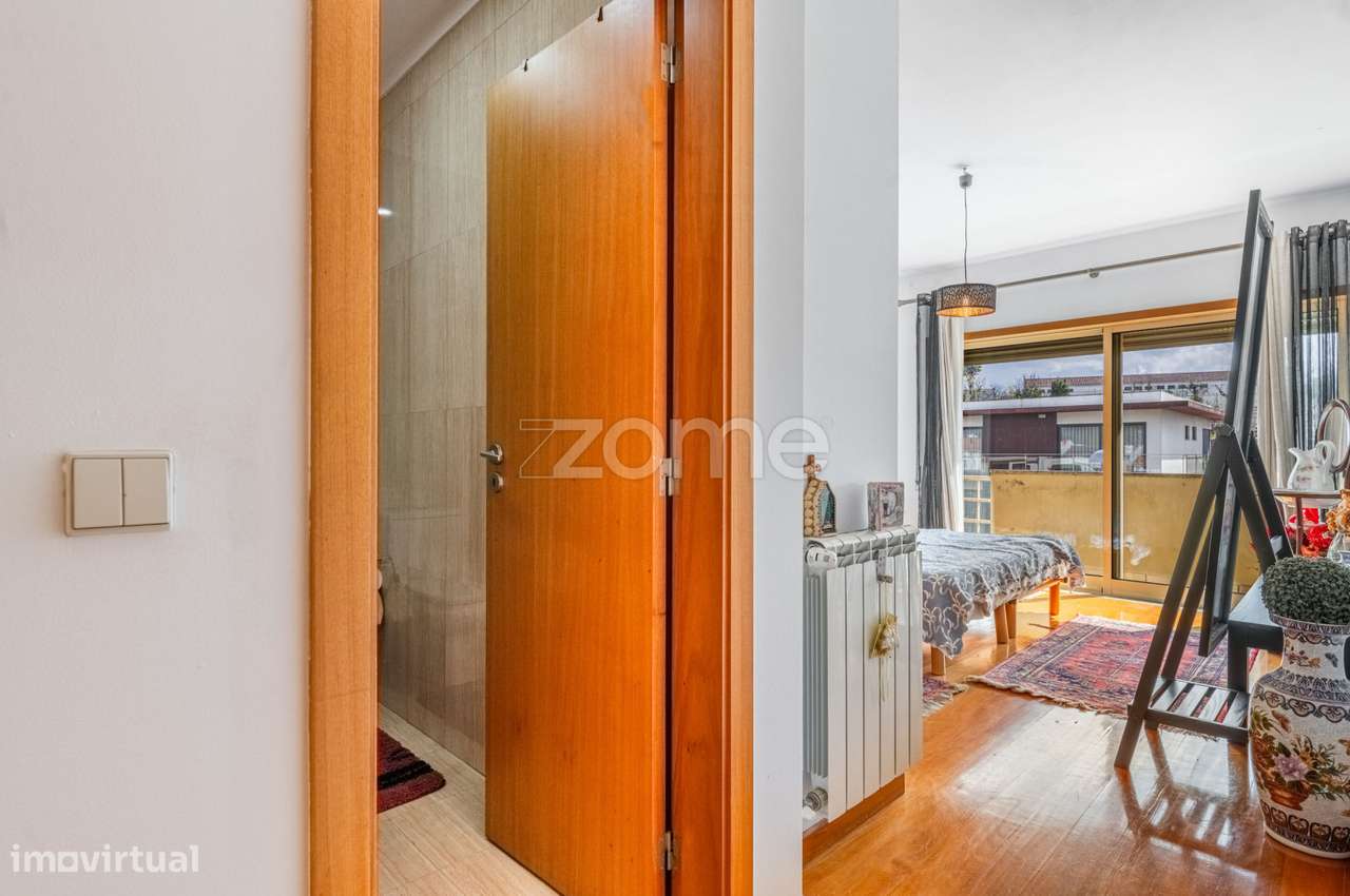 Moradia T4 com Suíte em Dume-19