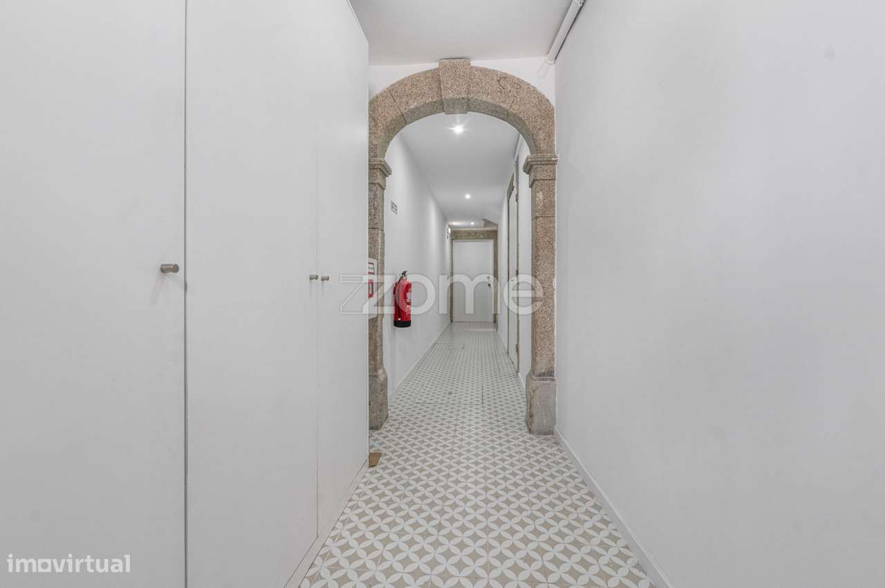 Prédio| Rua do Almada | Baixa do Porto - Grande imagem: 2/31