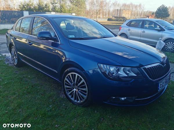 Skoda Superb 2.0 TDI Ambition - 1