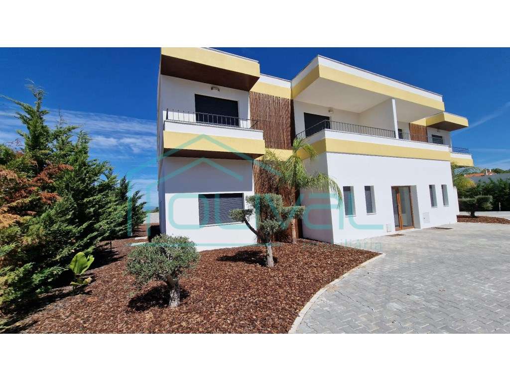 Apartamento T3 Novo Samora Correia-25