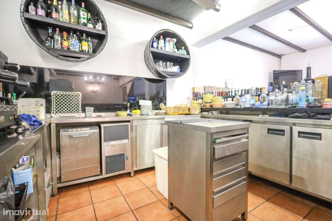 Prédio com 2 pisos em Dume, Braga - Grande imagem: 5/20