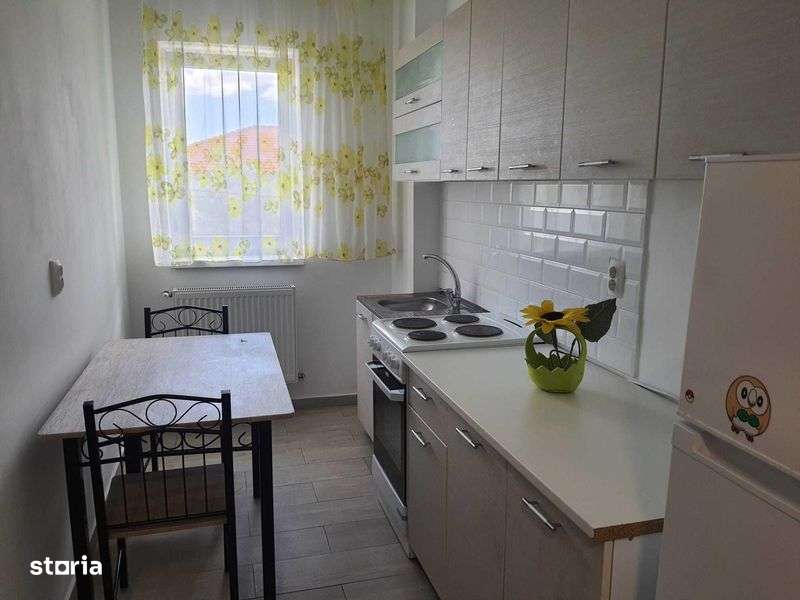 PF inchirez ap doua camere decomandate etaj 1 cu parcare - Imagine principală: 5/7