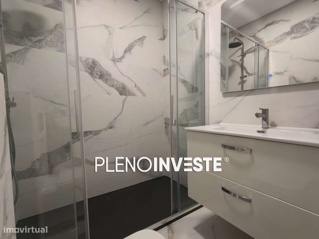 T2 totalmente remodelado em Corroios-8
