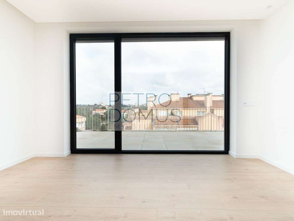 APARTAMENTO T4 COM TERRAÇO - CENTRO DE LEIRIA-12