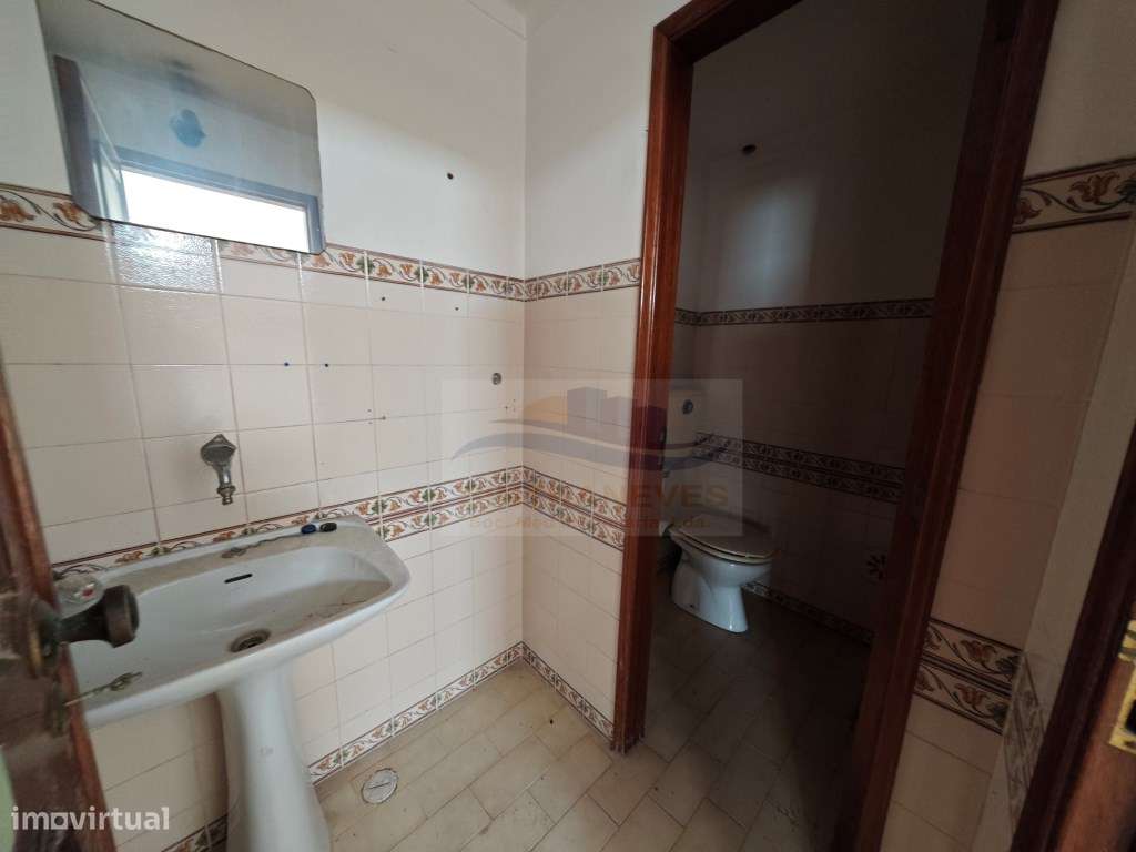 Armazém com 4.65m de pé direito - Amadora - Grande imagem: 4/4