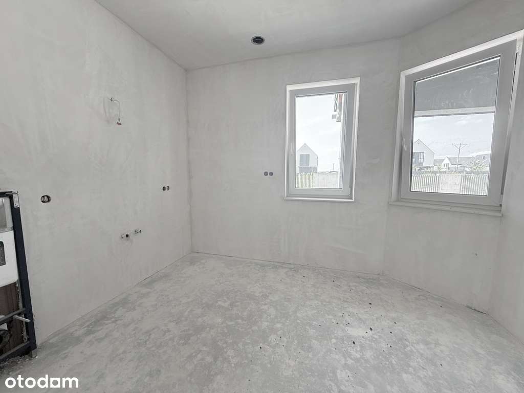 Dom premium z ogrodem i basenem.-14