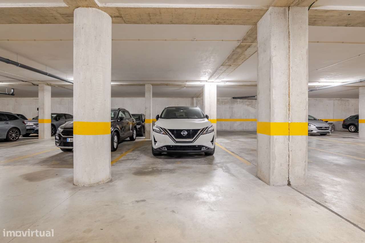 Apartamento T3 com terraço, Porto-25
