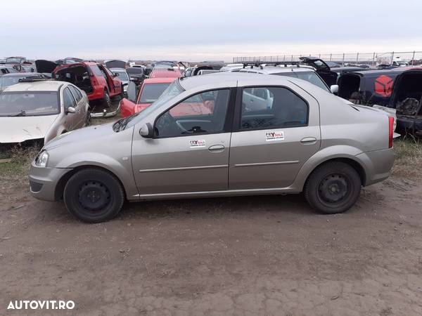 Dezmembram Dacia Logan 1.6 16V - 3