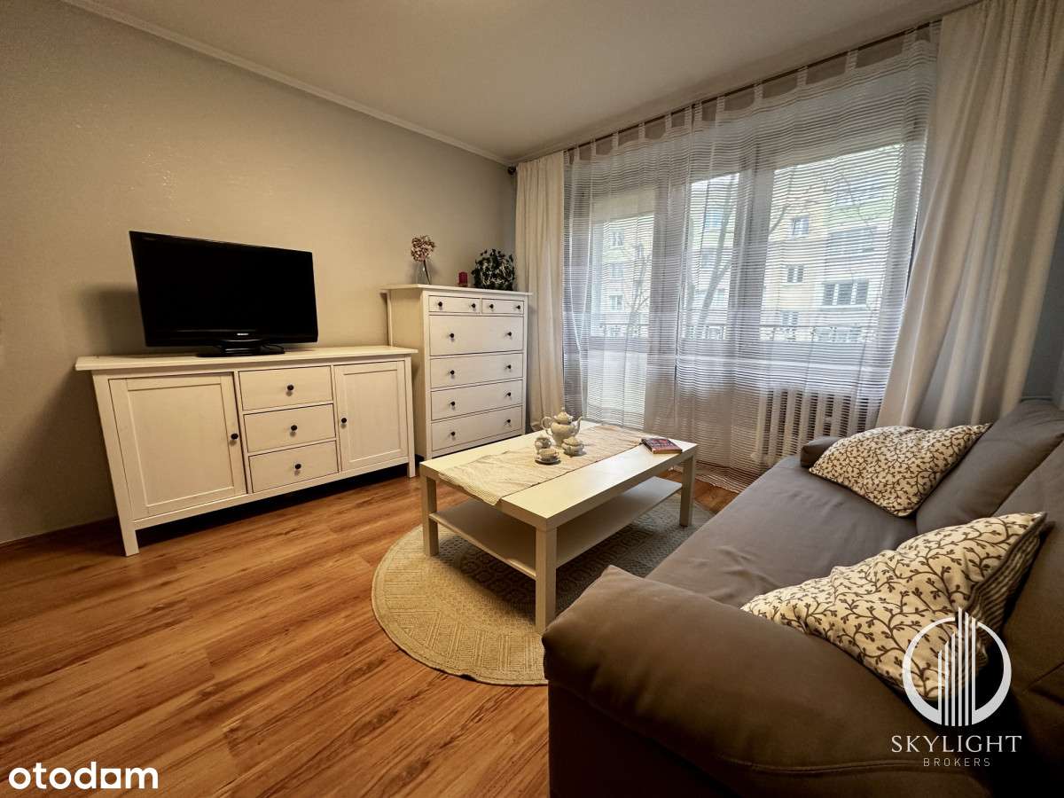 Przestronna kawalerka w spokojnej części Łodzi - Pełny obrazek: 2/10