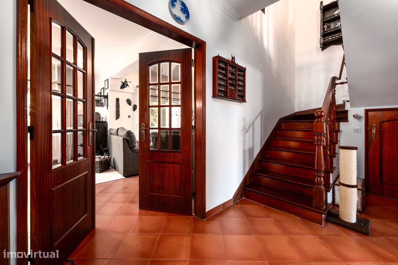 Moradia, 5 quartos, Sintra, Rio de Mouro-7
