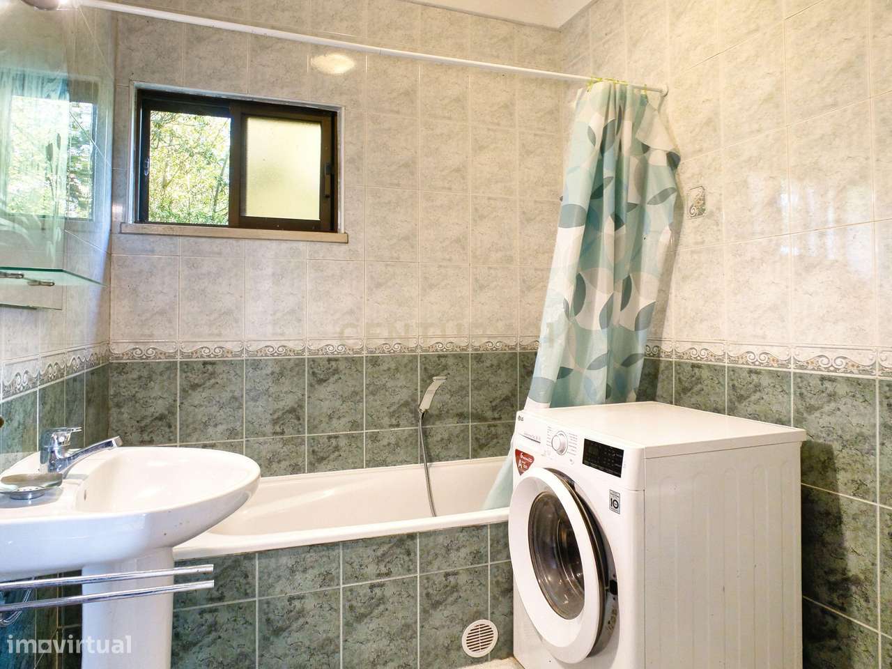 Casa com charme, vista mar e muito potencial-21