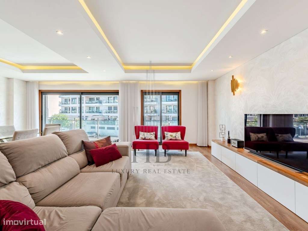 Apartamento T4 nos Terraços do Marquês c/ Garagem | Oeiras-21