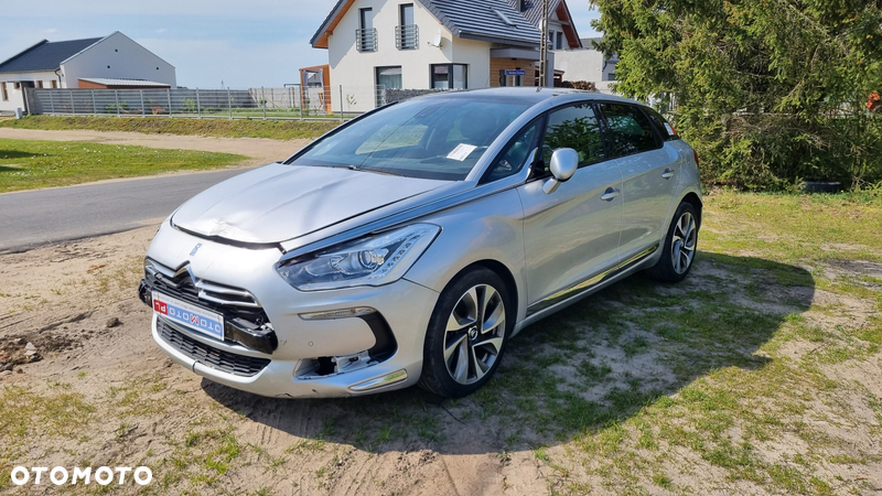 Citroën DS5 1.6 THP SportChic - 3