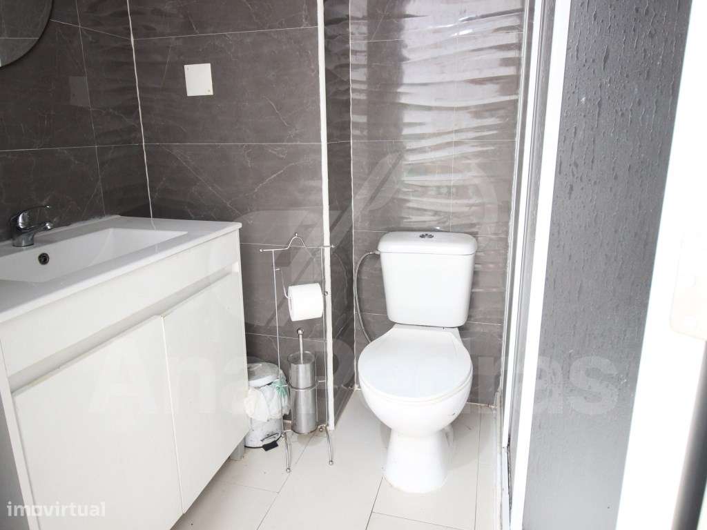 T1 Remodelado na Baixa da Banheira - Zona Central-5