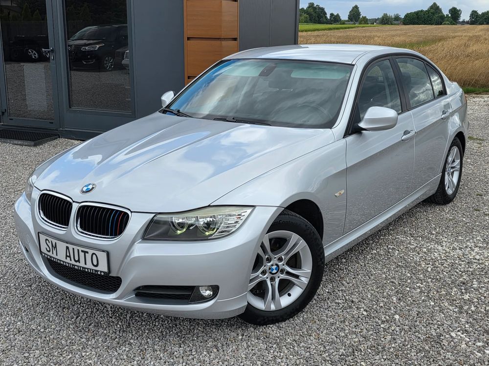 BMW 3 Series E90/E91/E92/E93 (2005-2012) 318i 2009