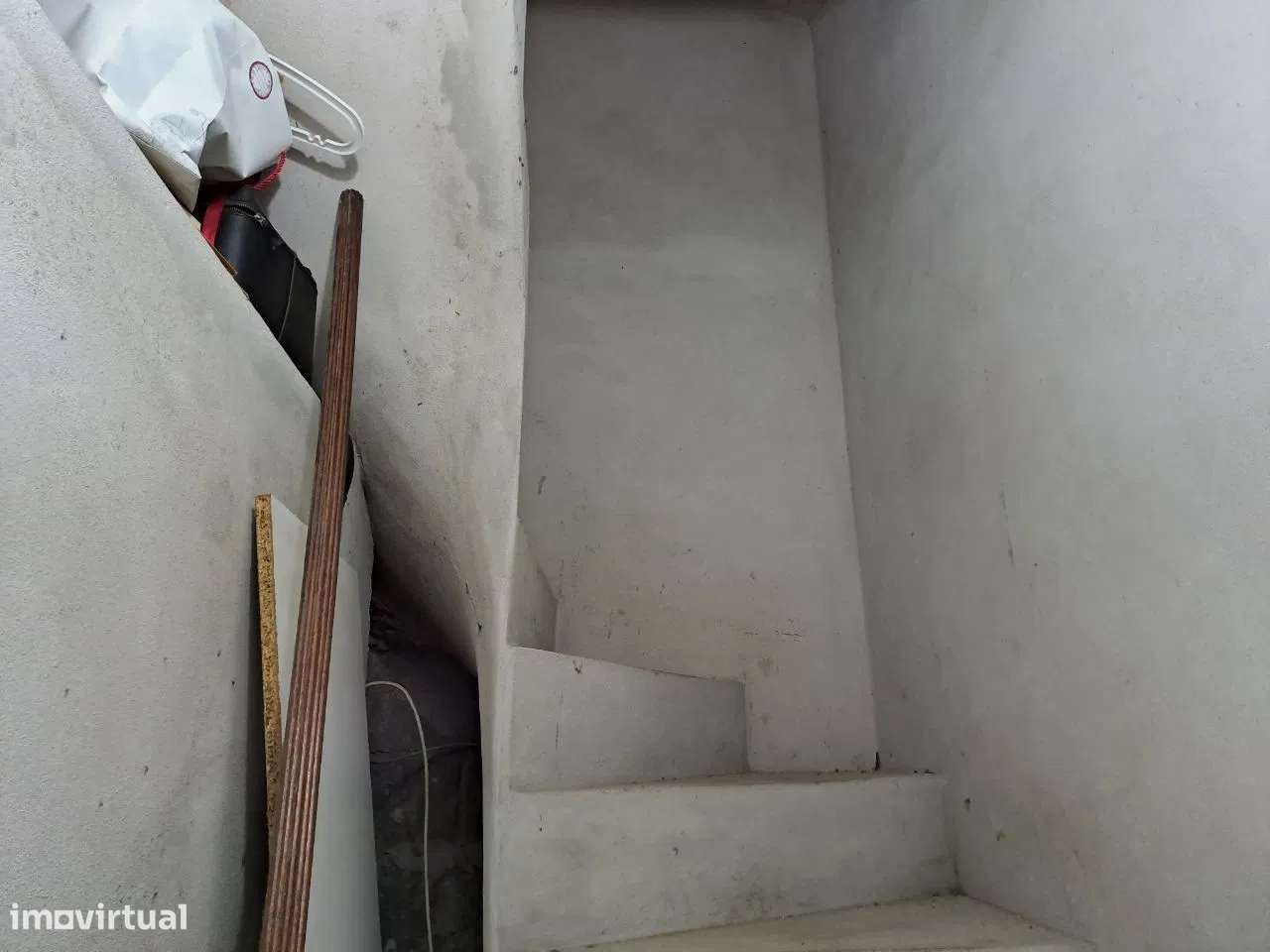 Moradia M5 com Jardim, Quintal com árvores de fruto - Santo Varão-5