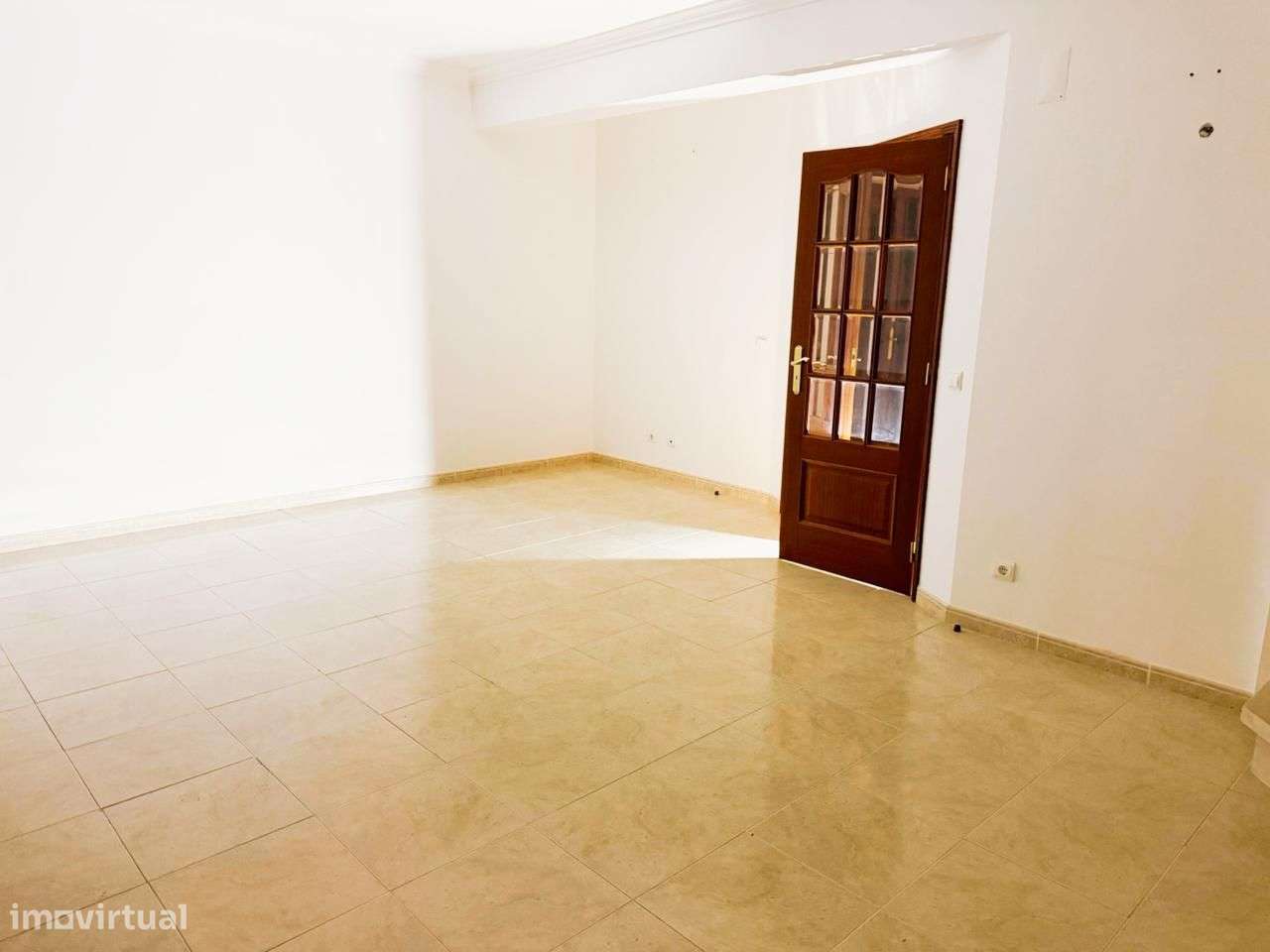 Oportunidade em Samora T3 com 146m² - perto novo aeroporto - Grande imagem: 2/16