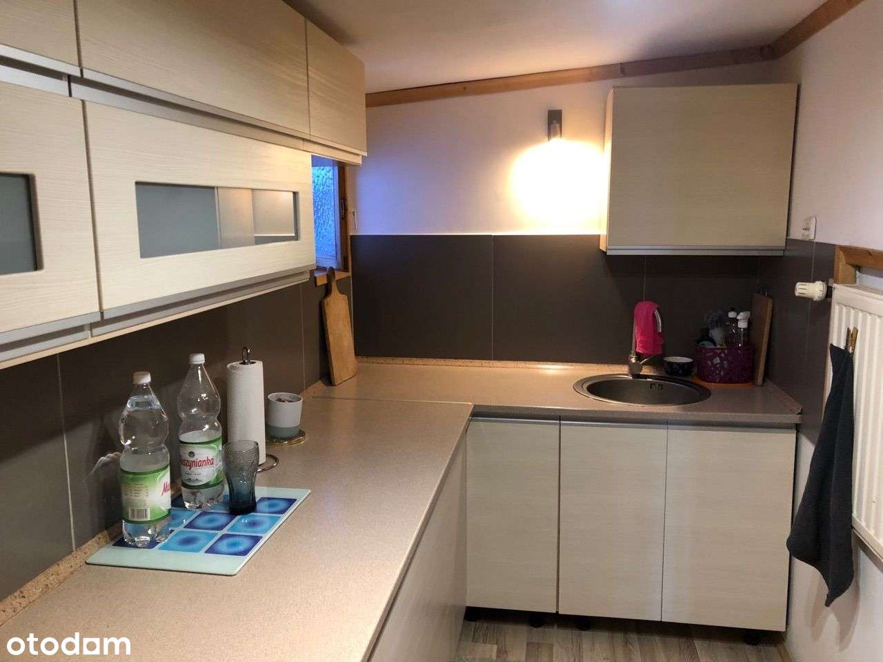 Dom w zabudowie bliźniaczej z ogródkiem-8