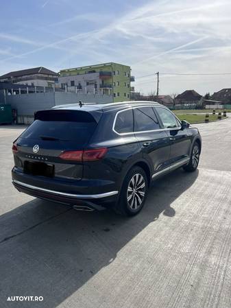 Volkswagen Touareg 3.0 V6 TDI 4Motion DPF Automatik Elegance - 3