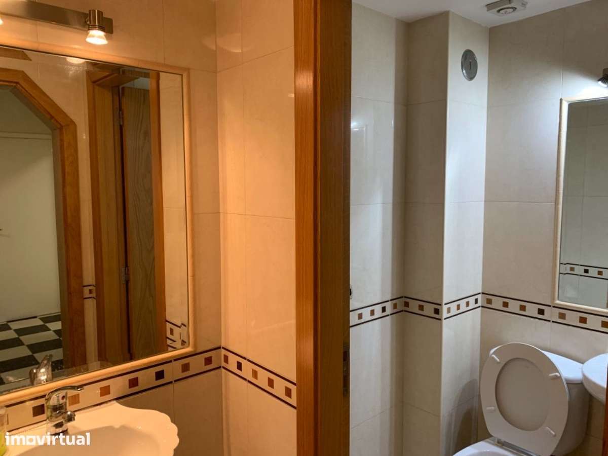 Open space / atelier /escritorio /  junto maternidade Alfredo da Costa - Grande imagem: 3/13