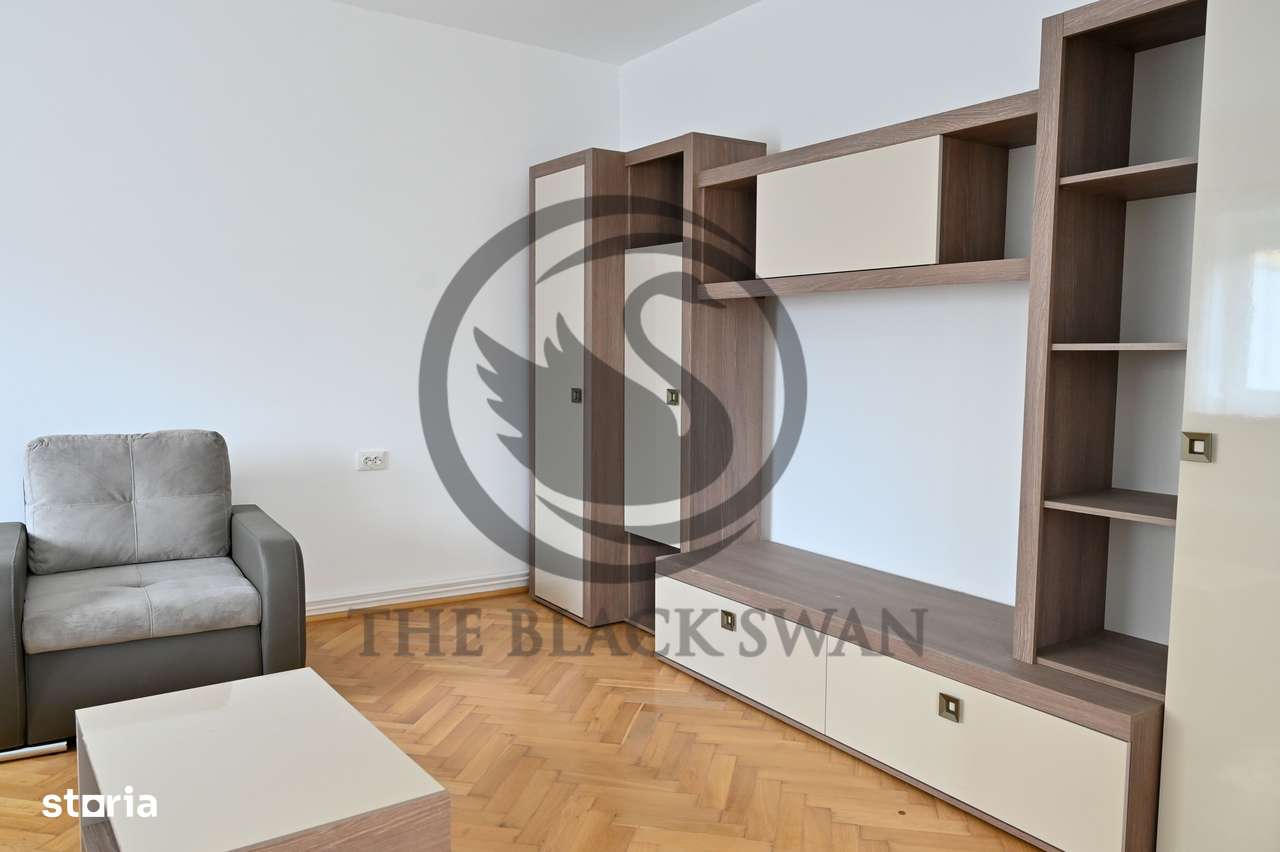 Casa / Vila moderna cu 5 camere de vanzare  | Zona Traian | Ploiesti - Imagine principală: 3/20