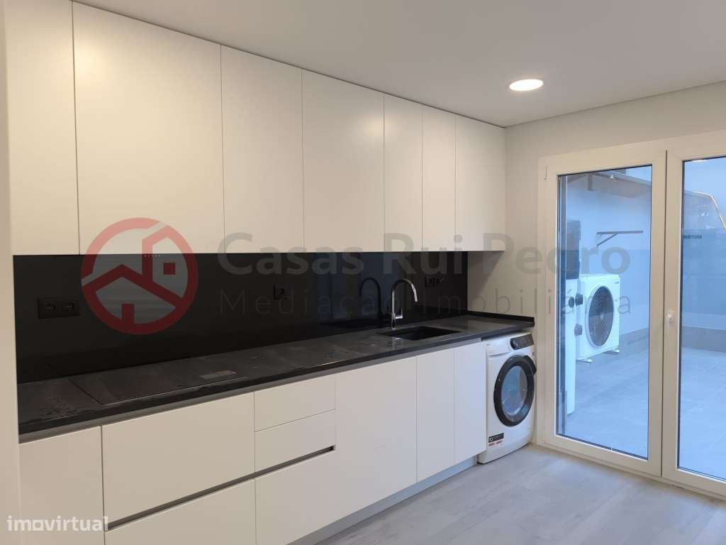 Apartamento T3 com Varanda e Garagem Box, no Sobralinho, Vila Franc... - Grande imagem: 5/42