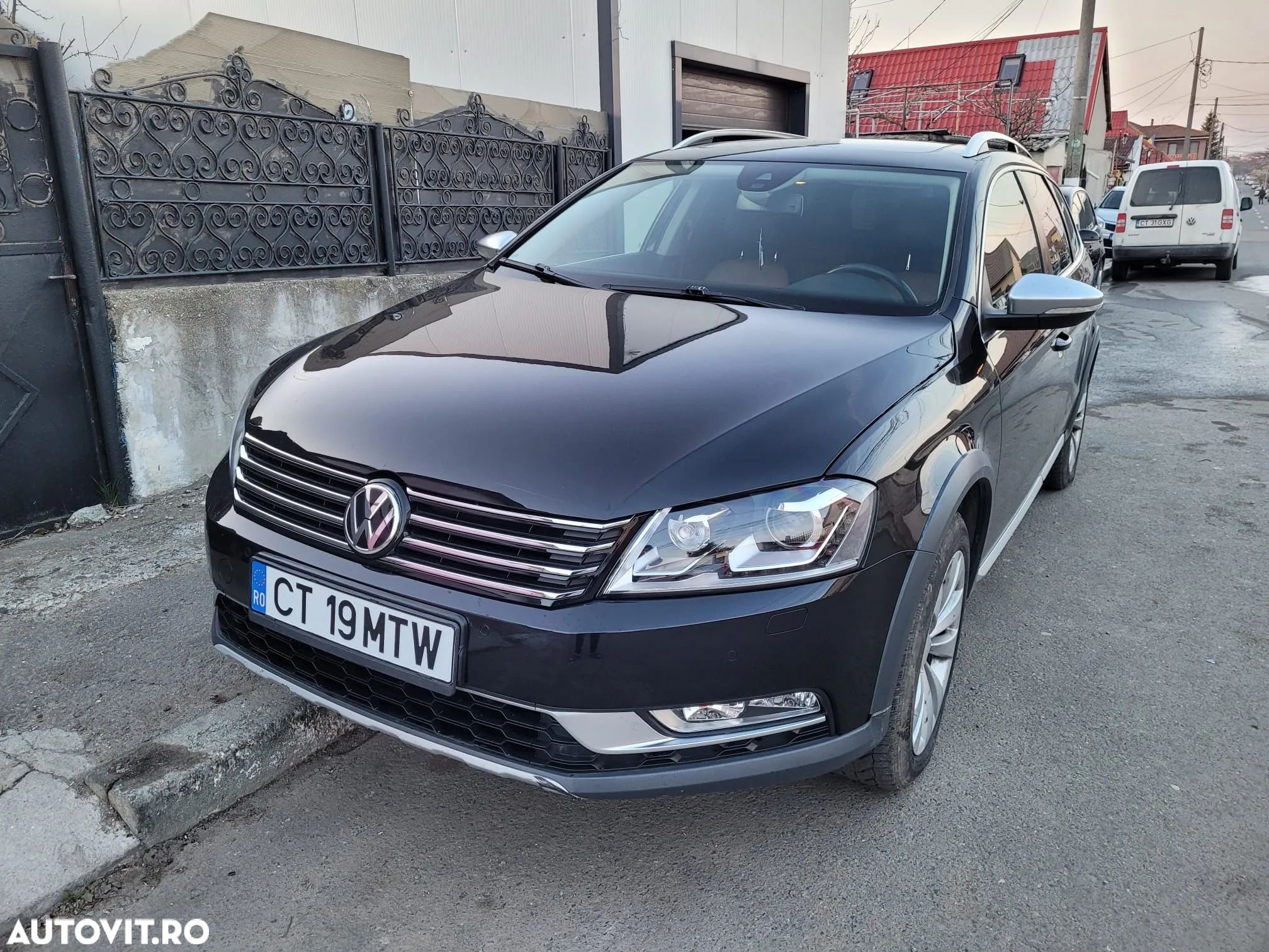 Volkswagen Passat Alltrack 2.0 TDI 4Motion DSG BlueMotion Tec - 1