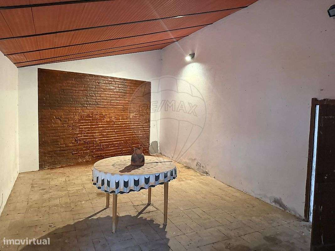 Moradia T9 para venda-3