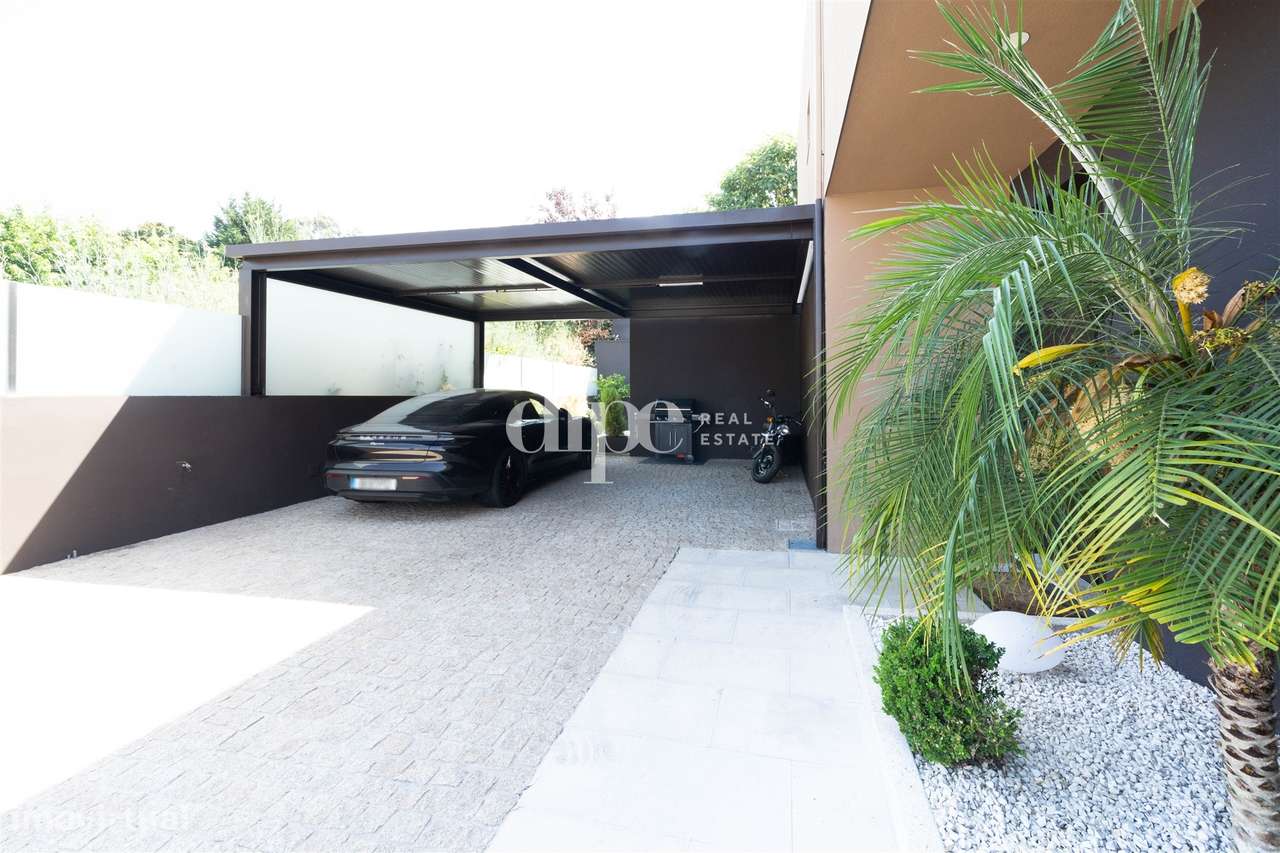 Fantástica moradia T3+1 com piscina e sala de inverno-30