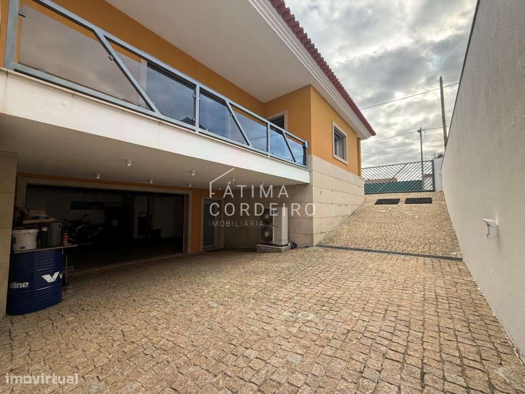 Moradia isolada Térrea acabamentos de luxo, Quinta da Torre, Quinta...-23