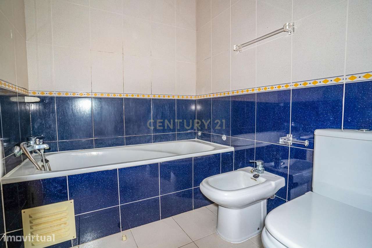 Apartamento T1 com terraço privado | Vila Pouquet | Caldas da Rainha-11
