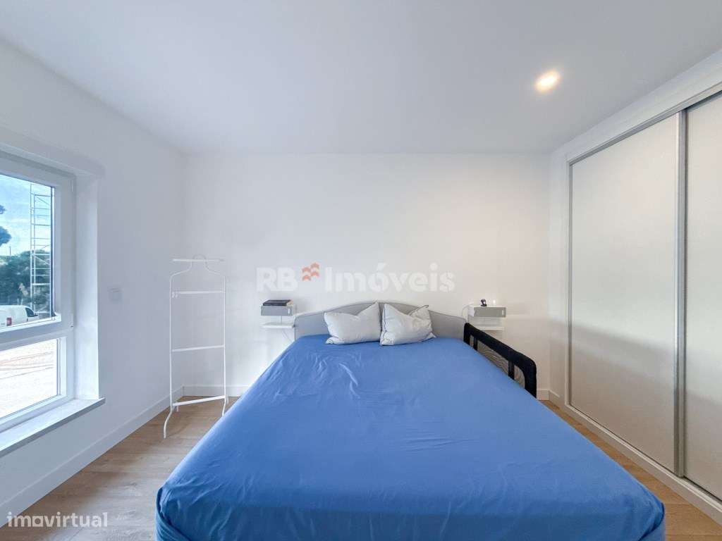 Apartamento T3 Semi-Novo, c/ Garagem - em Constância-27