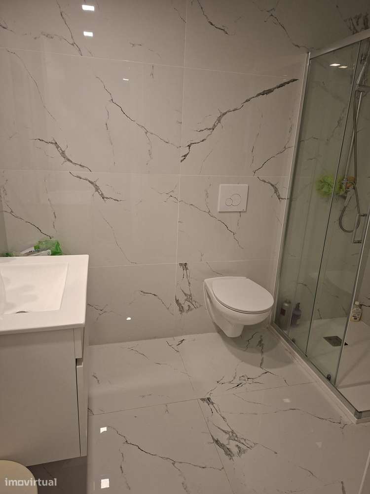 Apartamento T1 novo com luga de garagem-6