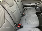 Ford S-Max - 30