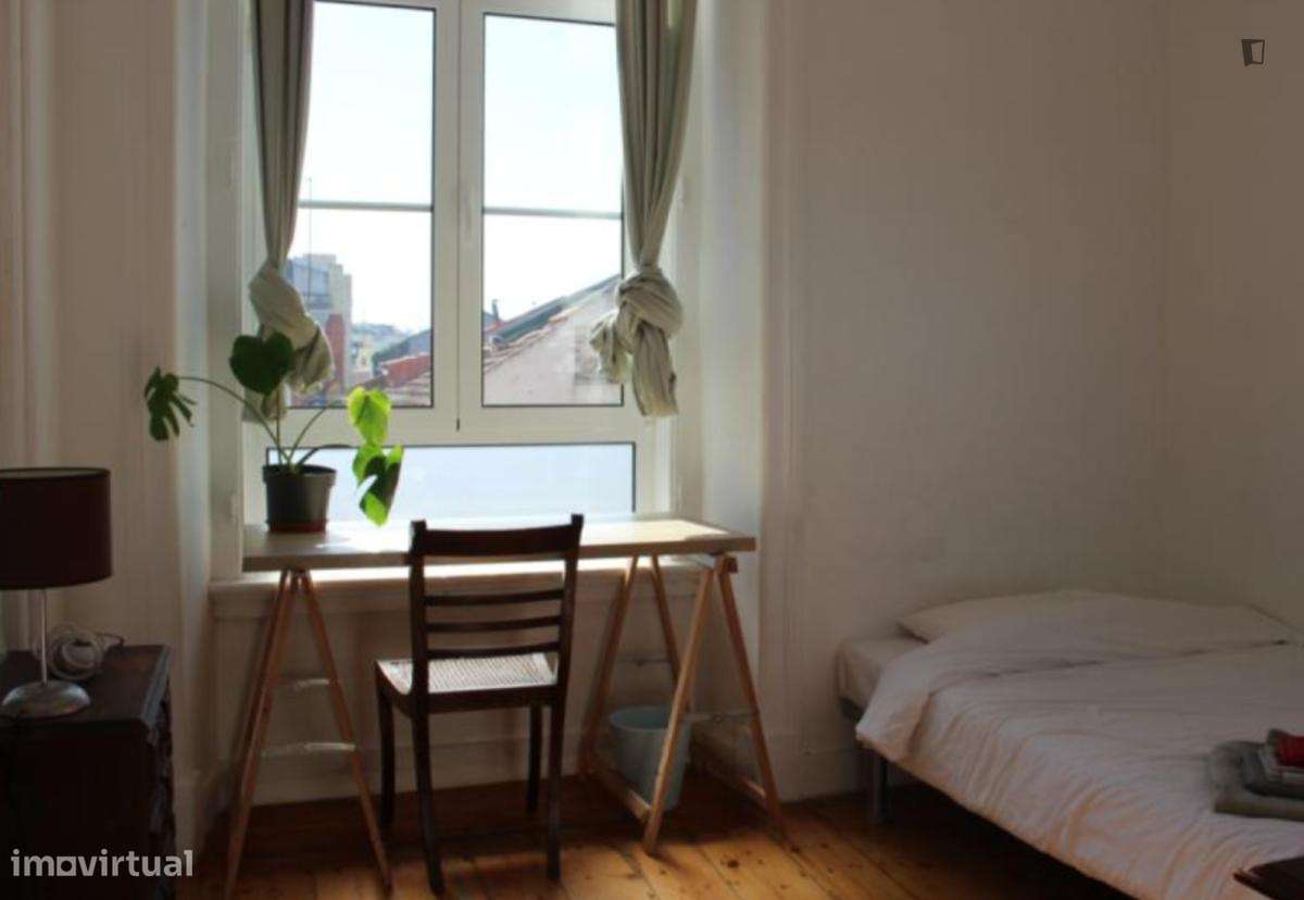 Quarto - localizado em Lisbon - Grande imagem: 3/10