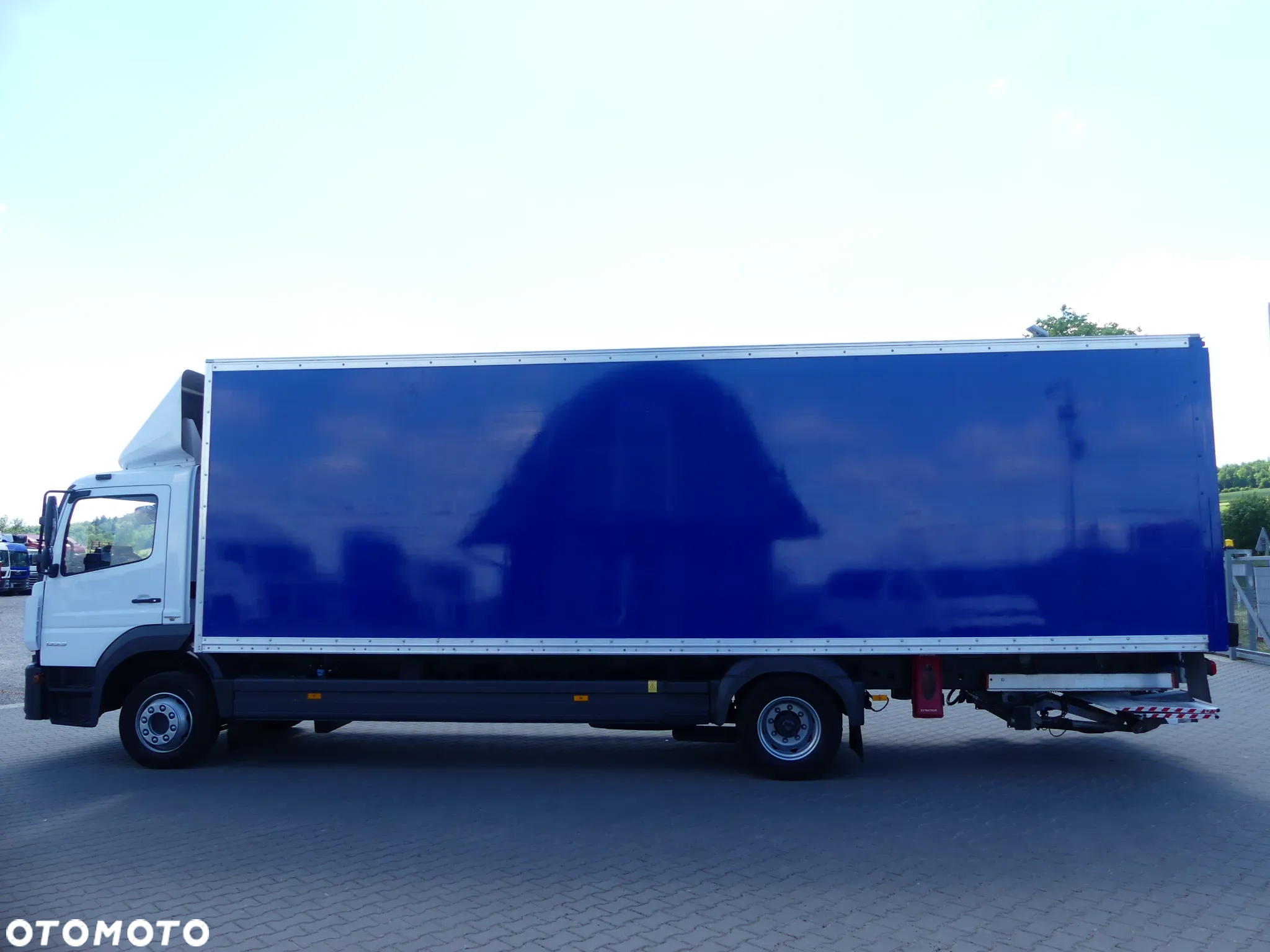 Mercedes-Benz ATEGO 1223 / KONTENER + WINDA / EURO 6 / - 4