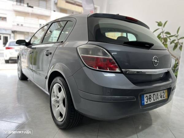 Opel Astra 1.3 CDTI DPF Easytronic Edition - 4