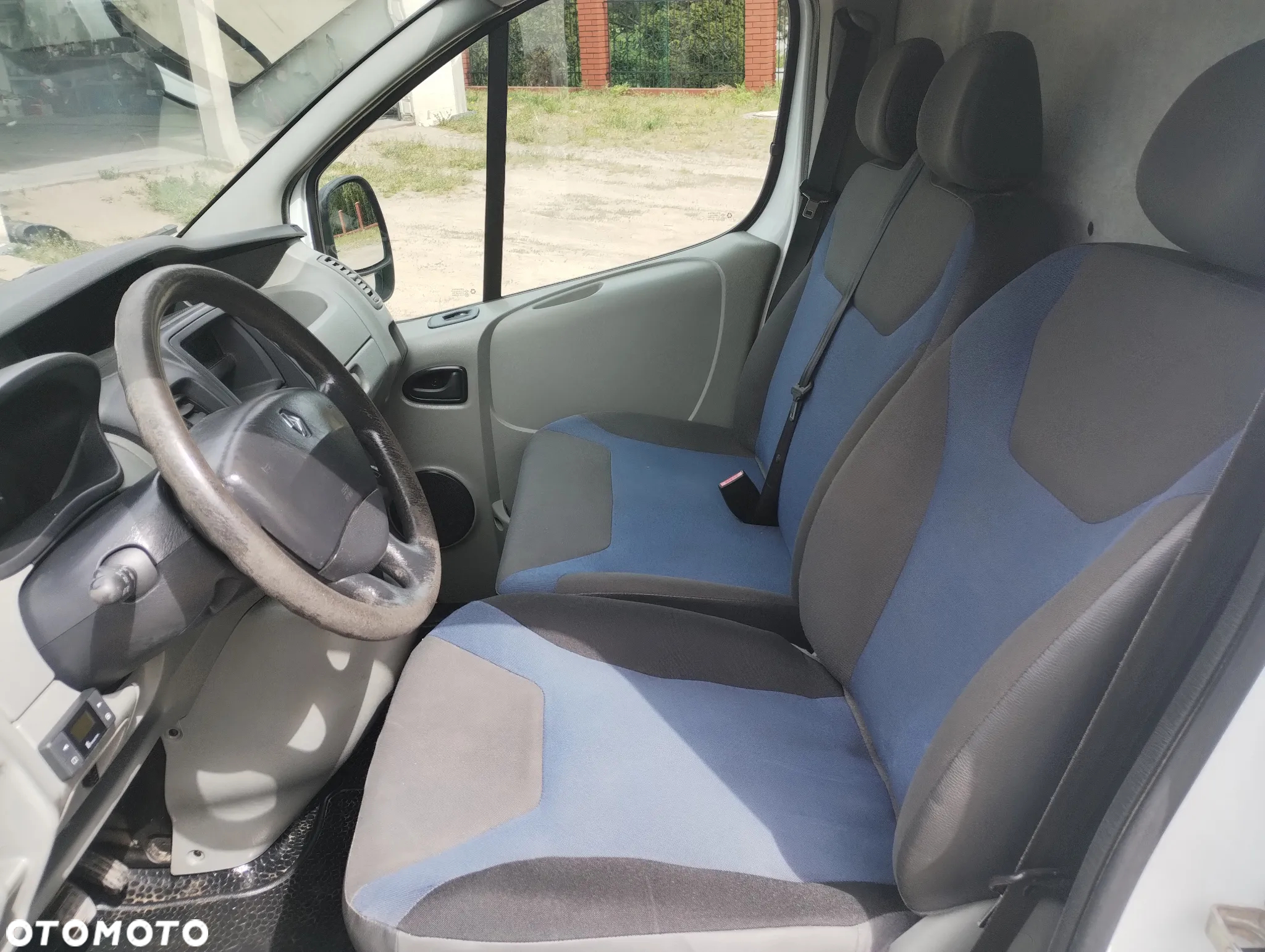 Renault Trafic - 10