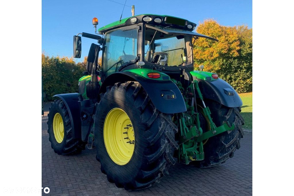 John Deere 6250R - 6