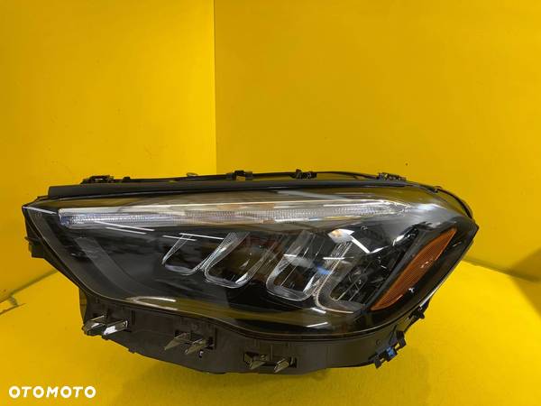 LAMPA LEWA MERCEDES W247 PERFORMANCE A2479066507 USA - 1