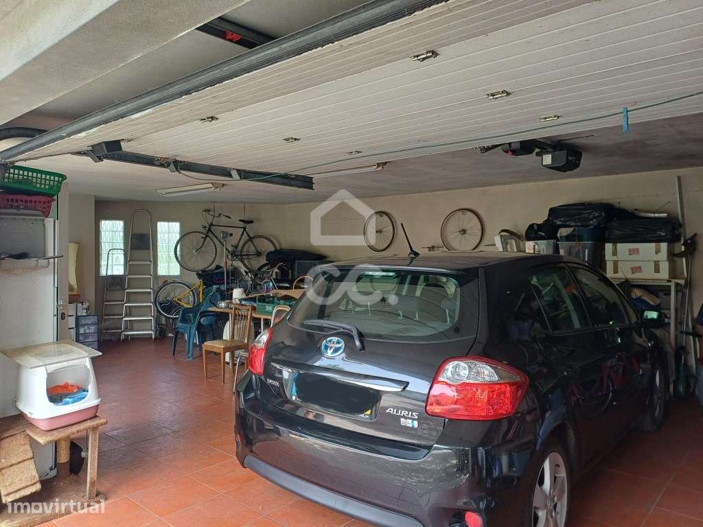 Moradia Térrea T4 em Palmeira, Santo Tirso-15