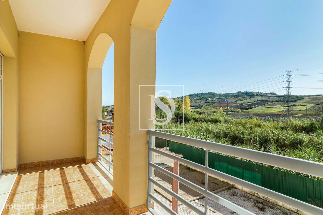 Moradia Isolada , Carregado-12