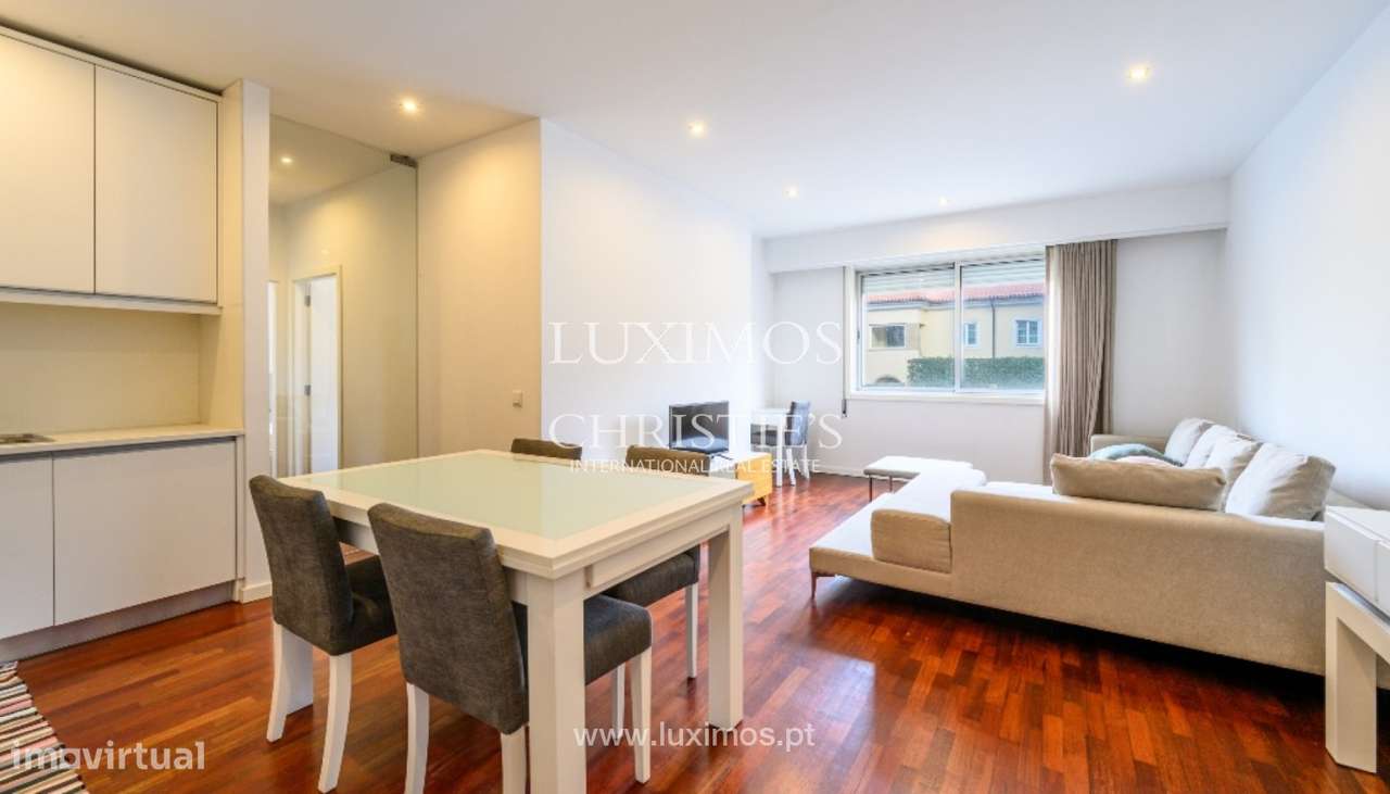 Apartamento T2 renovado para arrendar na Foz do Douro, no Porto - Grande imagem: 3/16