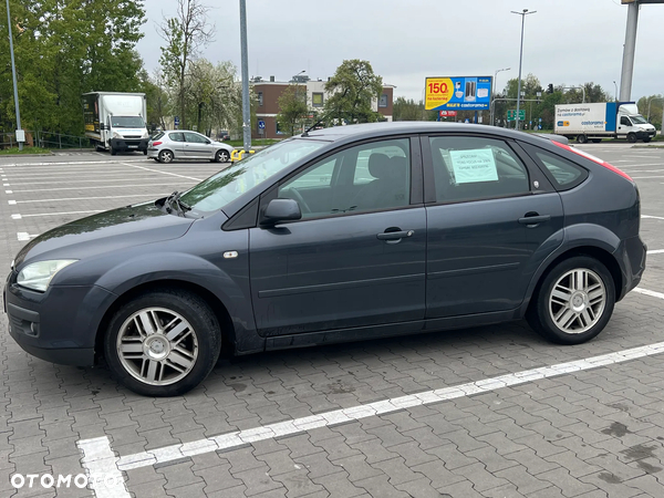 Ford Focus 1.6 Ti-VCT Ghia - 2