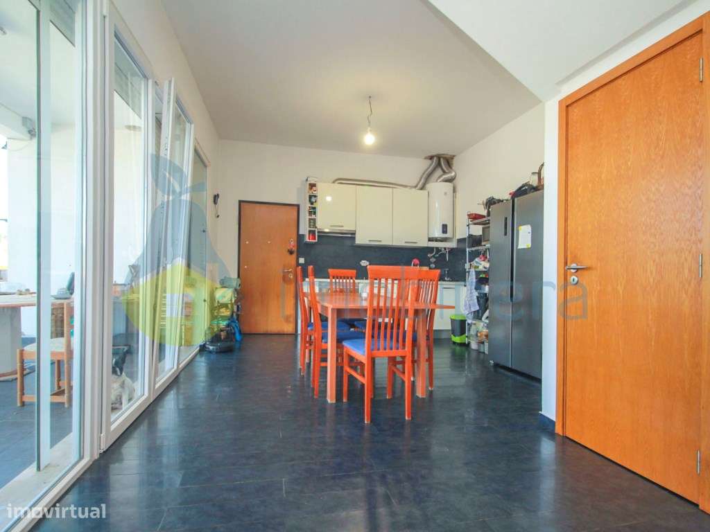 Moradia V3 sita na Foz do Ribeiro, em São Bartolomeu de Messines - Grande imagem: 4/39