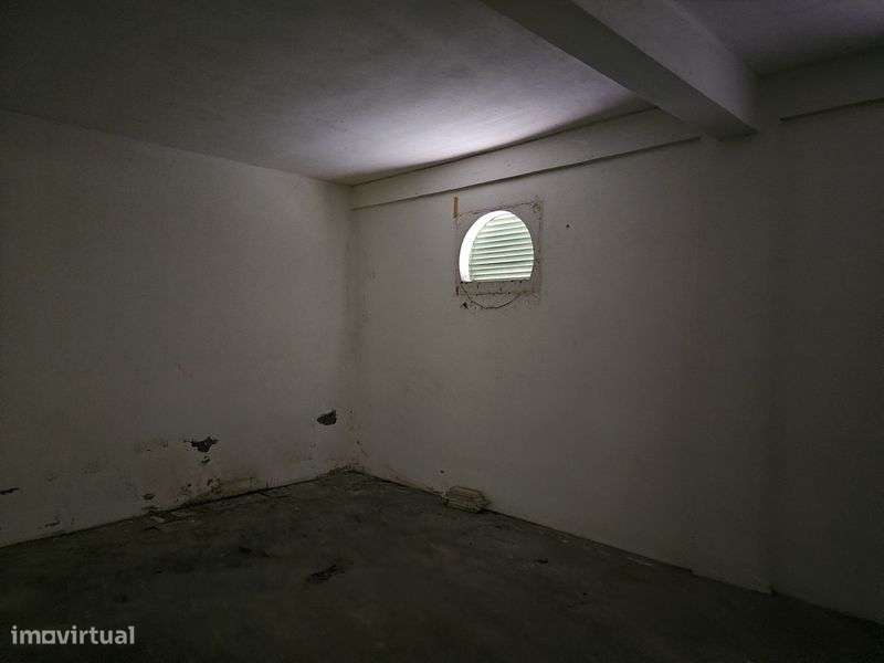 Cave com área de 141 m2 - Grande imagem: 5/8