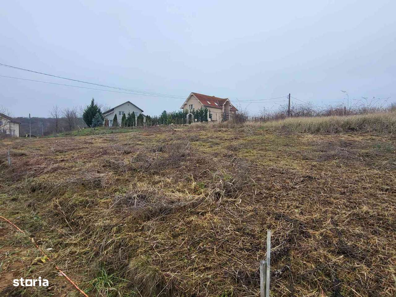 Teren intravilan 647 mp, cu utilități- Paleu-4